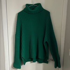 360 Cashmere Forest Green Turtleneck Sweater